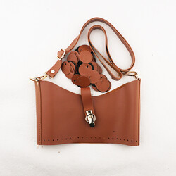 DERİ PULLU ÇANTA SETİ 25 CM. TABA