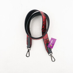 YILAN DESEN ÇANTA ASKISI 3x135 CM. KIRMIZI